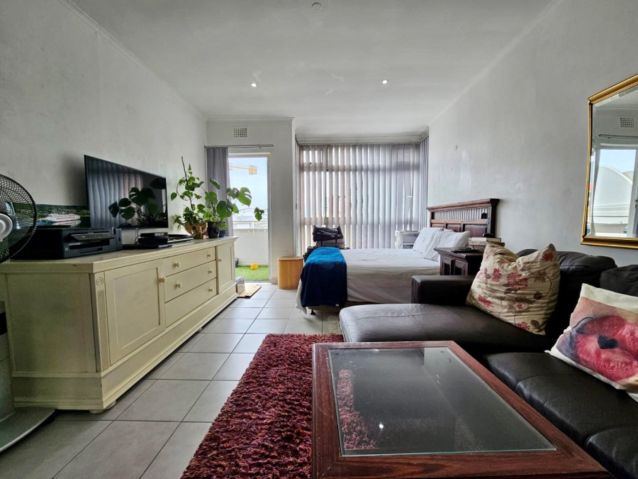 0 Bedroom Property for Sale in Sea Point Western Cape